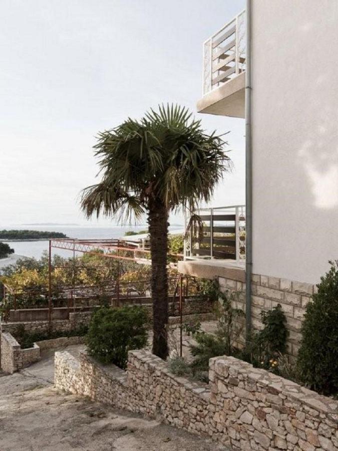 Apartments And Rooms Mirja-Parking Primošten Eksteriør bilde